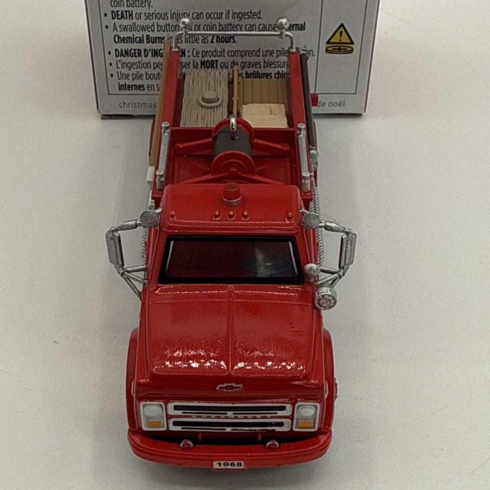 Hallmark 2025 Fire Brigade #23 1968 CHEVROLET FIRE ENGINE Ornament‎ ~ NMIB - Picture 6 of 7